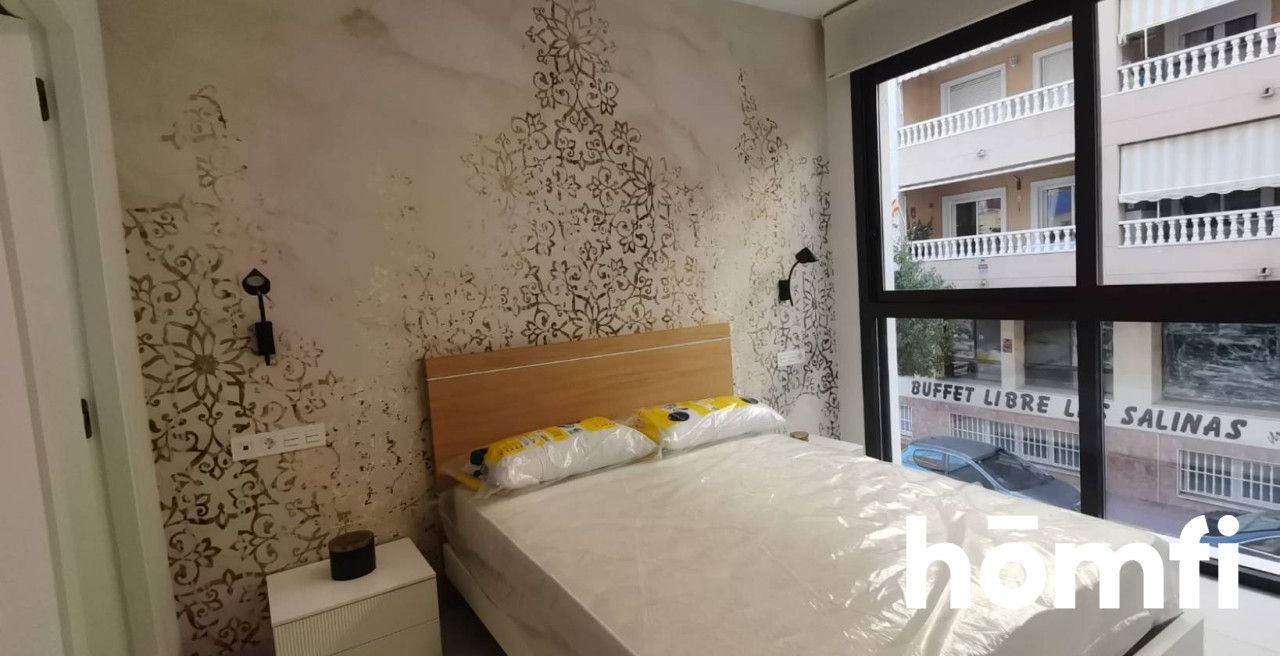 Costa Blanca | Torrevieja: New 2-bedroom apartment 200 meters from the beach - Apartment - Sale - Hiszpania, Costa Blanca - Torrevieja