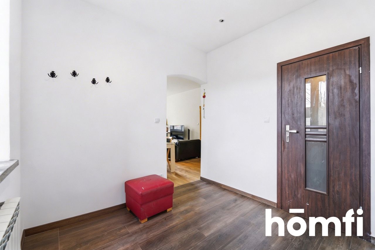 Przestronne mieszkanie na parterze z prywatnym ogródkiem 100 m², kominkiem oraz dodatkową przestrzenią do przechowywania - Mieszkanie - Sprzedaż - Żywiecki, Żywiec