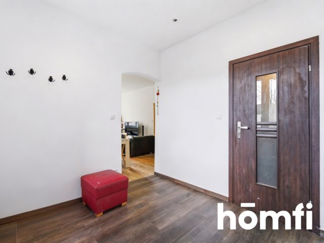 Spacious ground-floor apartment with a private 100 sqm garden, fireplace and additional storage space - Apartment - Sale - Żywiecki, Żywiec