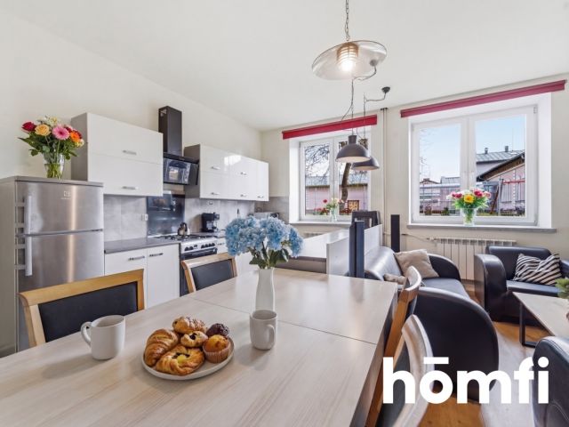 Spacious ground-floor apartment with a private 100 sqm garden, fireplace and additional storage space - Apartment - Sale - Żywiecki, Żywiec