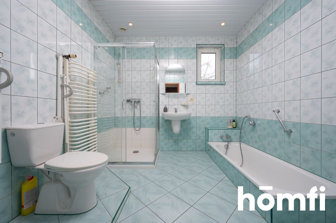 Enchanting Garden Oasis | Private Water Feature | (1700 m²) Plot - House - Sale - Wielicki, Wieliczka / Rożnowa