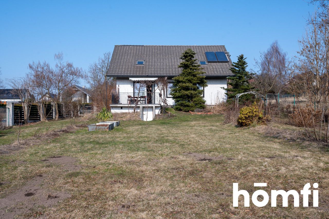 Enchanting Garden Oasis | Private Water Feature | (1700 m²) Plot - Дім - Продаж - Wielicki, Wieliczka / Rożnowa