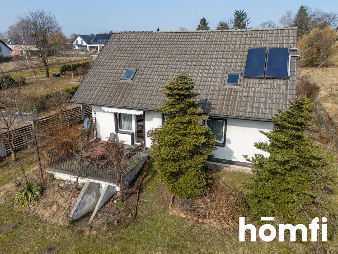 Enchanting Garden Oasis | Private Water Feature | (1700 m²) Plot - Дім - Продаж - Wielicki, Wieliczka / Rożnowa