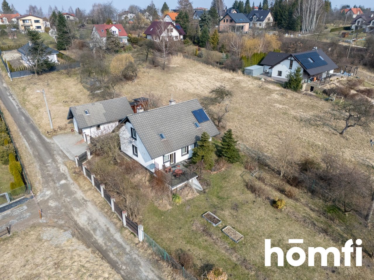 Enchanting Garden Oasis | Private Water Feature | (1700 m²) Plot - House - Sale - Wielicki, Wieliczka / Rożnowa