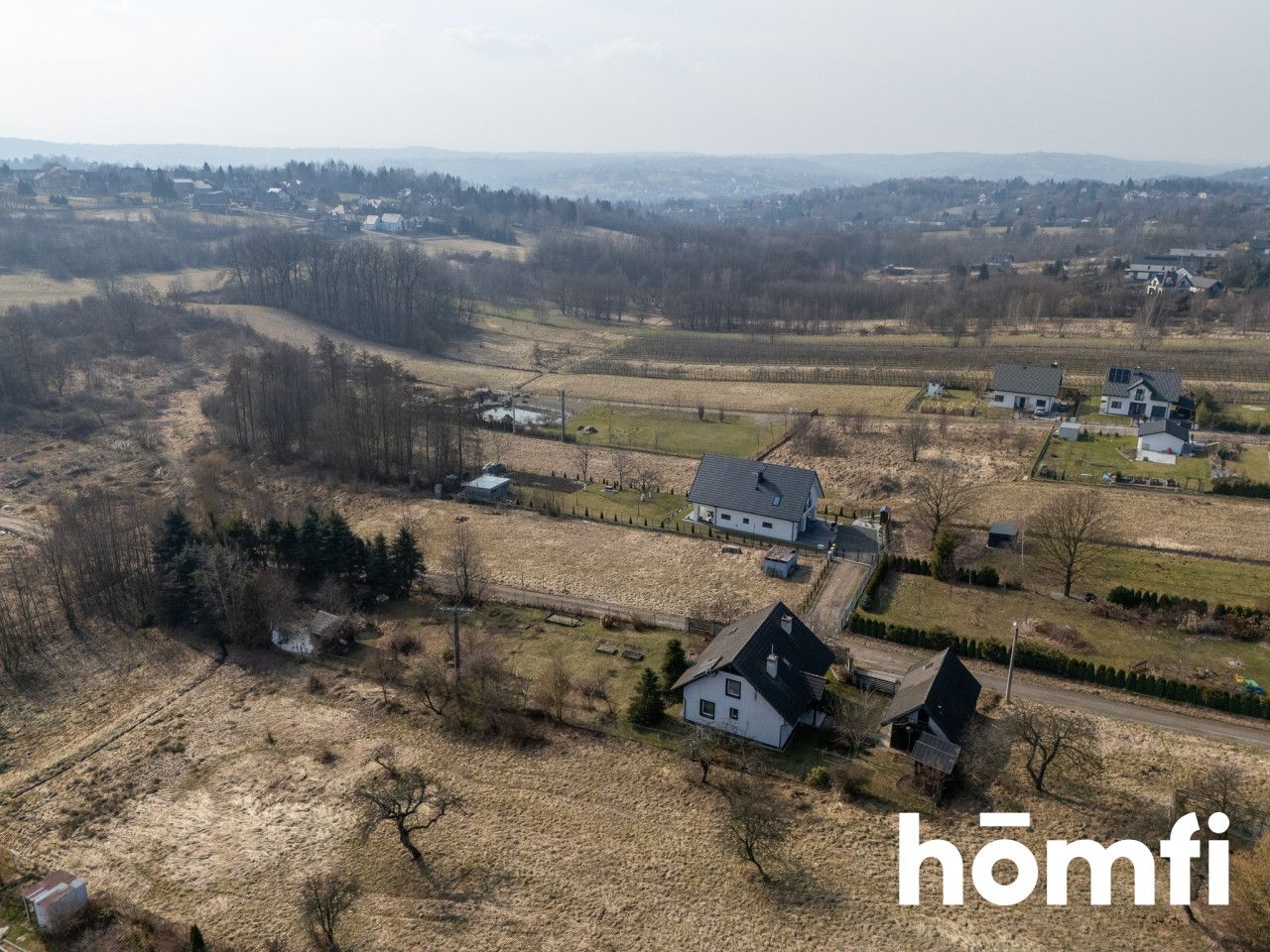 Enchanting Garden Oasis | Private Water Feature | (1700 m²) Plot - Дім - Продаж - Wielicki, Wieliczka / Rożnowa