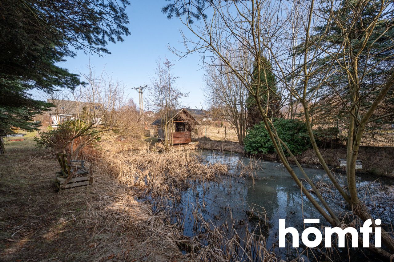 Enchanting Garden Oasis | Private Water Feature | (1700 m²) Plot - Дім - Продаж - Wielicki, Wieliczka / Rożnowa