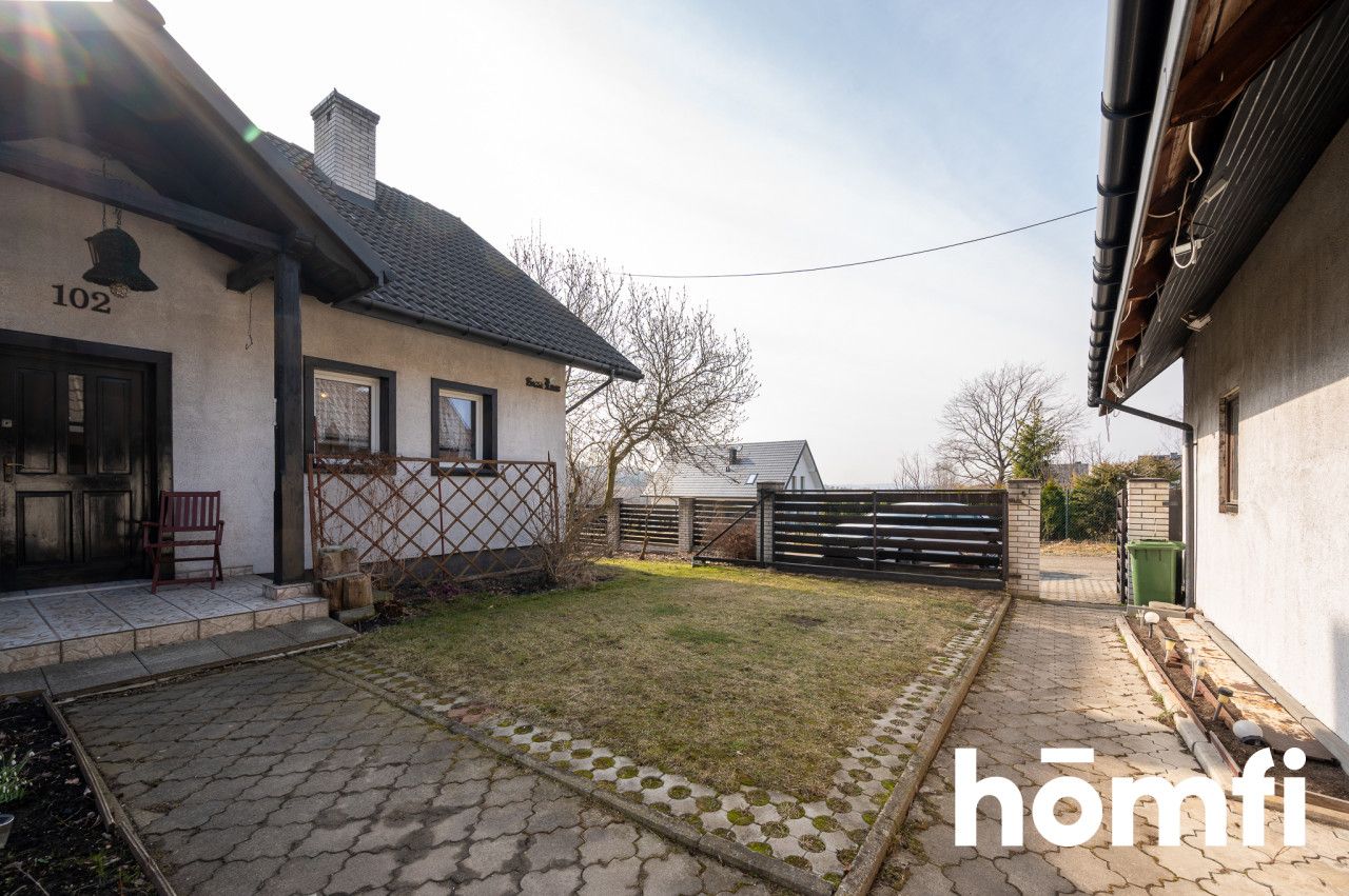 Enchanting Garden Oasis | Private Water Feature | (1700 m²) Plot - Дім - Продаж - Wielicki, Wieliczka / Rożnowa