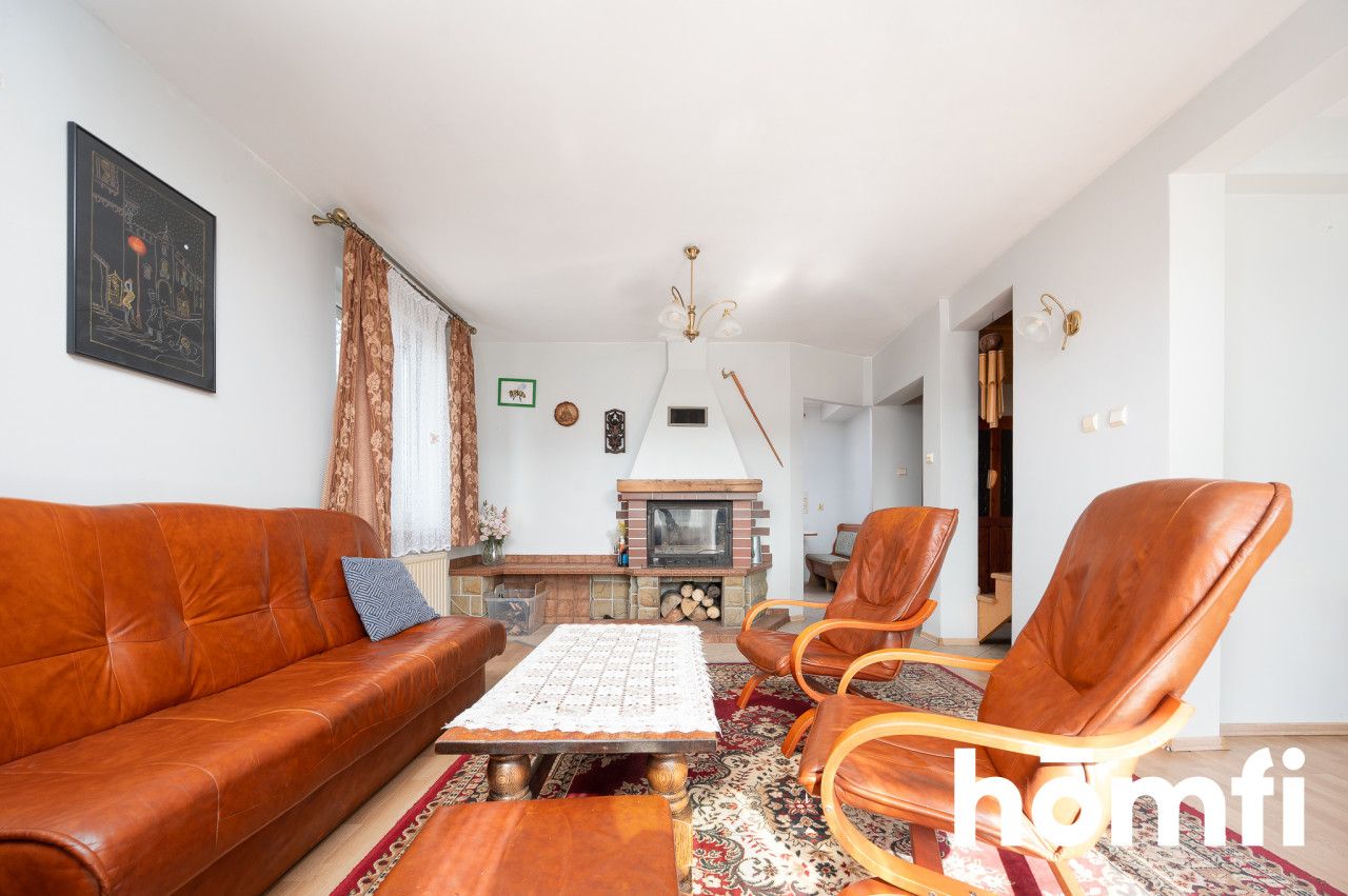 Enchanting Garden Oasis | Private Water Feature | (1700 m²) Plot - Дім - Продаж - Wielicki, Wieliczka / Rożnowa