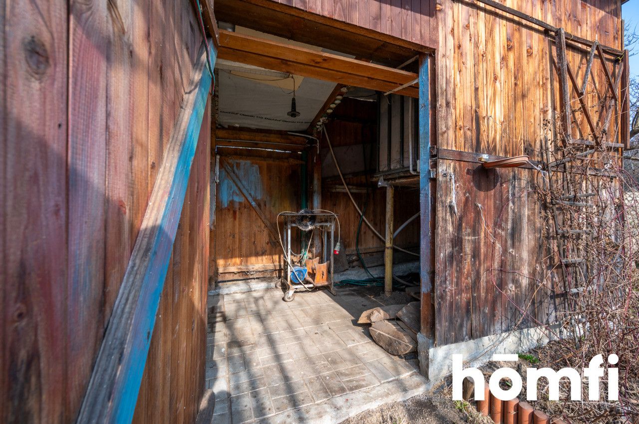 Enchanting Garden Oasis | Private Water Feature | (1700 m²) Plot - Дім - Продаж - Wielicki, Wieliczka / Rożnowa