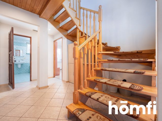 Enchanting Garden Oasis | Private Water Feature | (1700 m²) Plot - Дім - Продаж - Wielicki, Wieliczka / Rożnowa