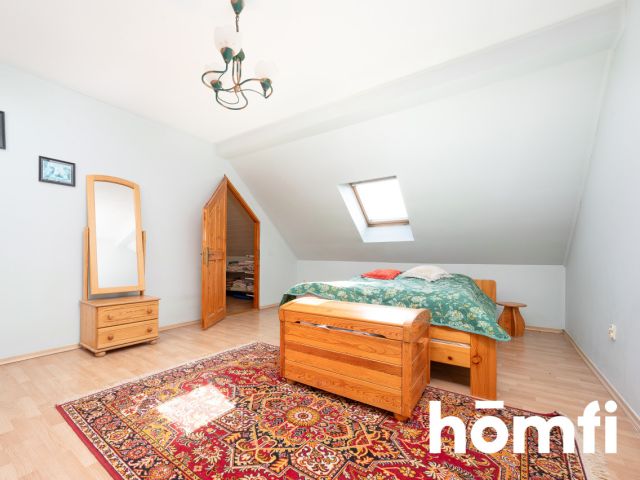 Enchanting Garden Oasis | Private Water Feature | (1700 m²) Plot - Дім - Продаж - Wielicki, Wieliczka / Rożnowa