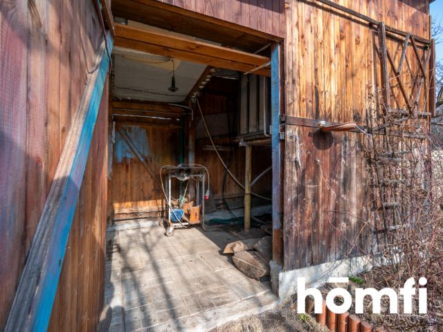 Enchanting Garden Oasis | Private Water Feature | (1700 m²) Plot - Дім - Продаж - Wielicki, Wieliczka / Rożnowa