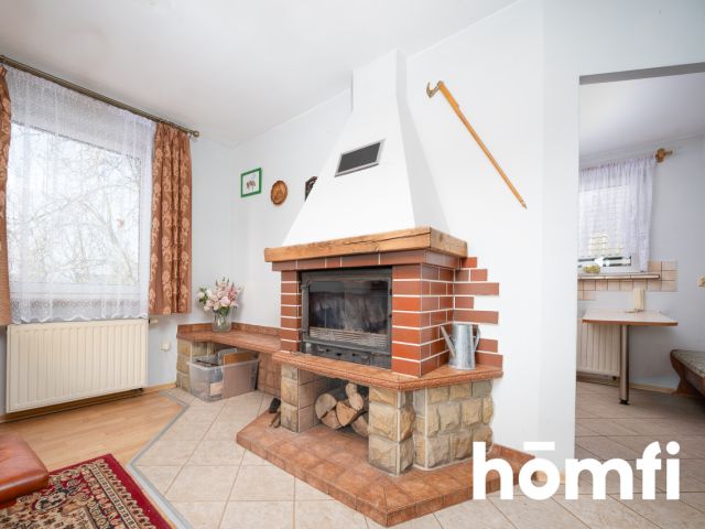 Enchanting Garden Oasis | Private Water Feature | (1700 m²) Plot - Дім - Продаж - Wielicki, Wieliczka / Rożnowa