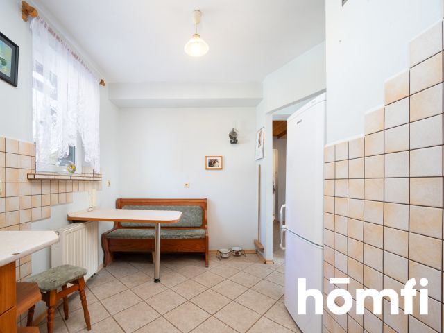 Enchanting Garden Oasis | Private Water Feature | (1700 m²) Plot - Дім - Продаж - Wielicki, Wieliczka / Rożnowa