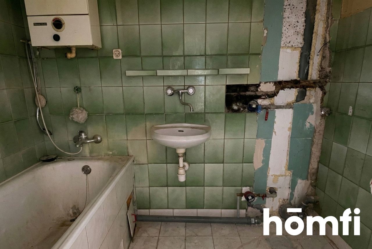 A spacious apartment with potential - Apartment - Sale - Radom, Os. XV-lecia