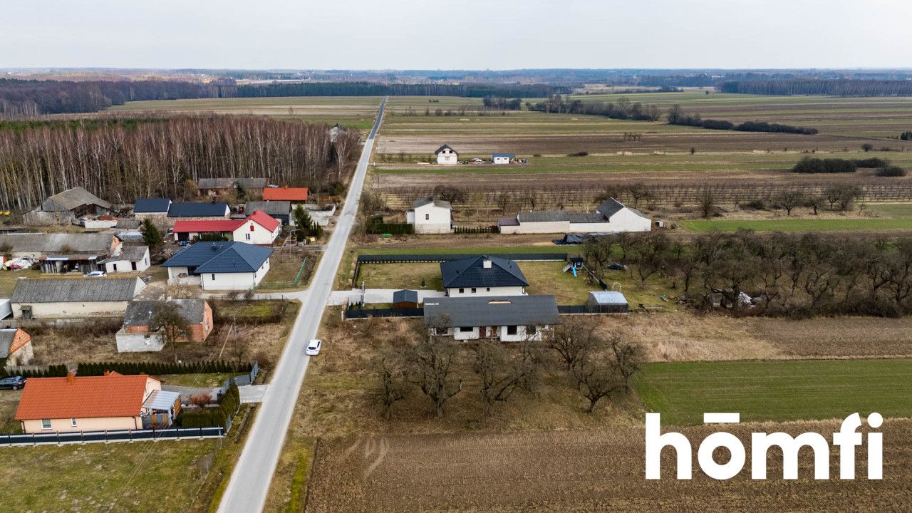 Spacious house on a large plot in Wawrzyszów - Дім - Продаж - Radomski, Wolanów / Wawrzyszów