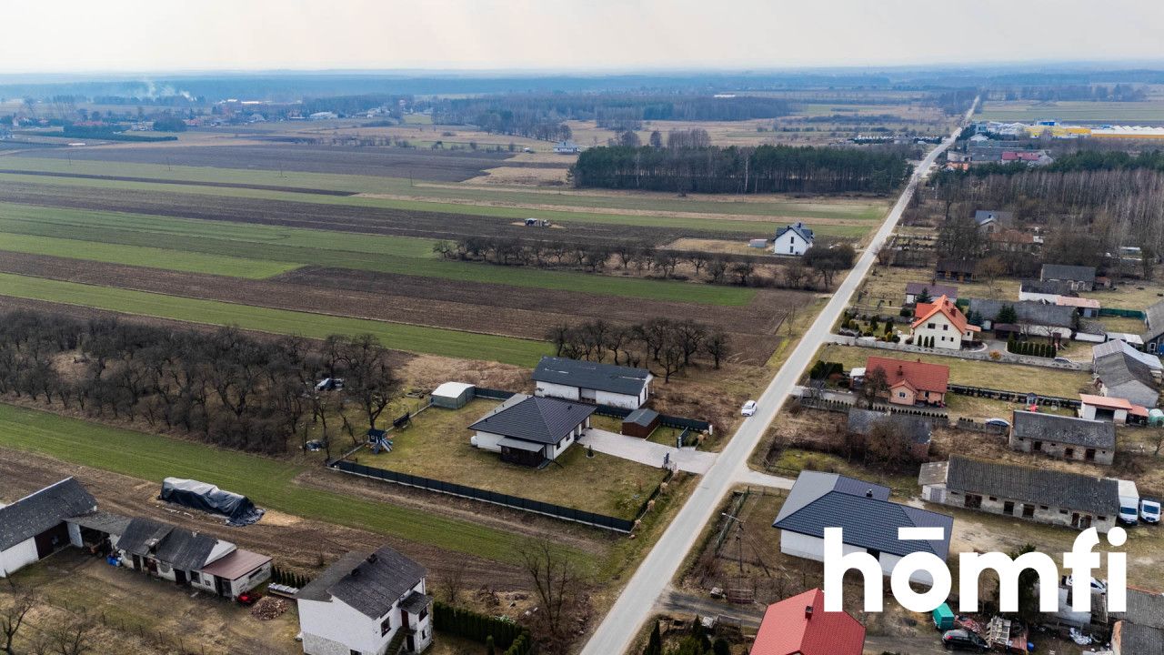 Spacious house on a large plot in Wawrzyszów - Дім - Продаж - Radomski, Wolanów / Wawrzyszów