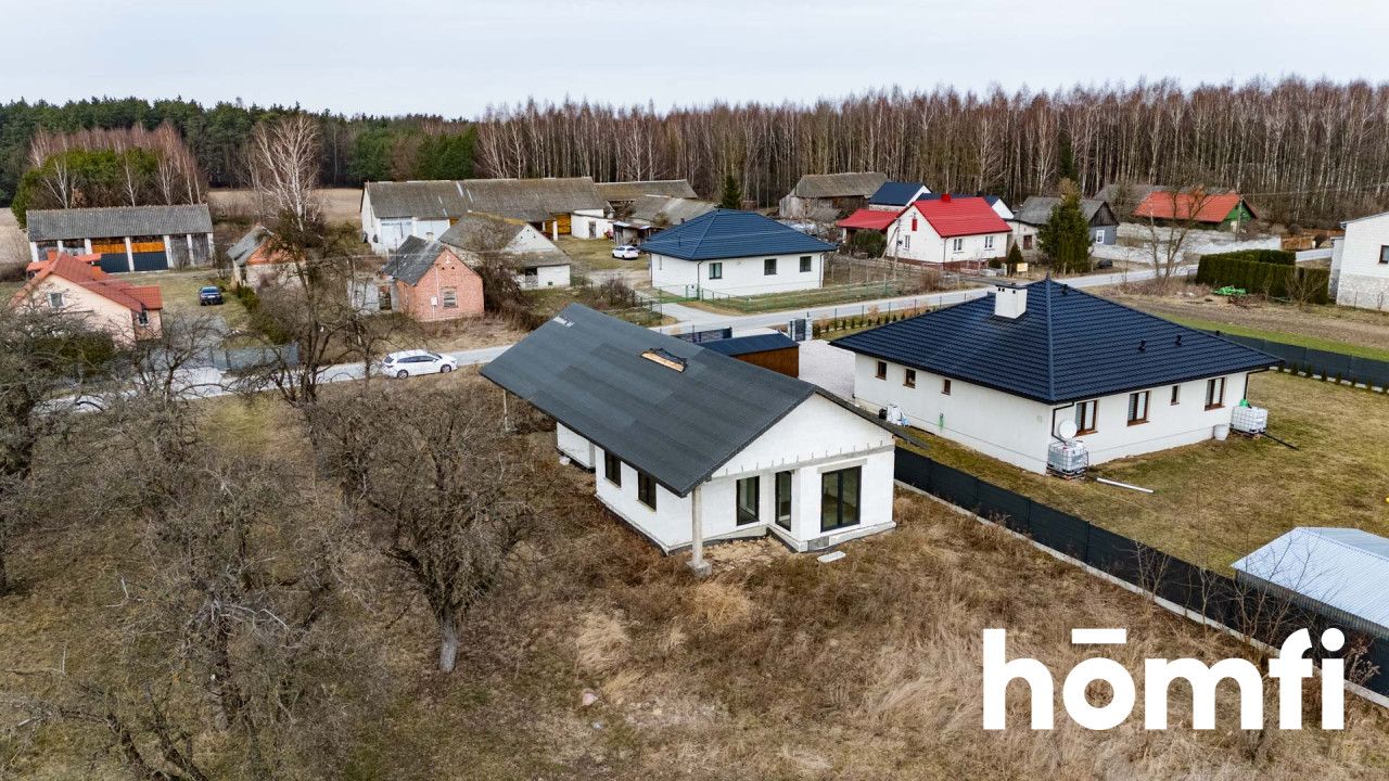 Spacious house on a large plot in Wawrzyszów - Дім - Продаж - Radomski, Wolanów / Wawrzyszów