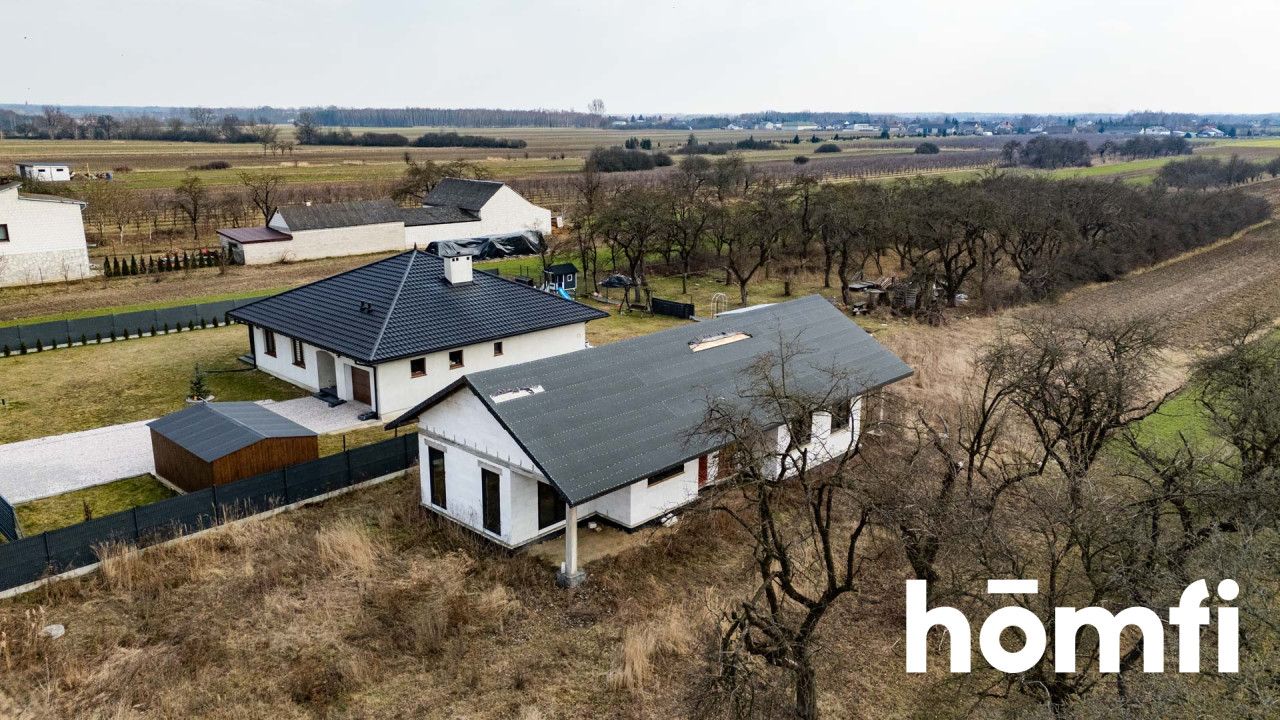 Spacious house on a large plot in Wawrzyszów - Дім - Продаж - Radomski, Wolanów / Wawrzyszów