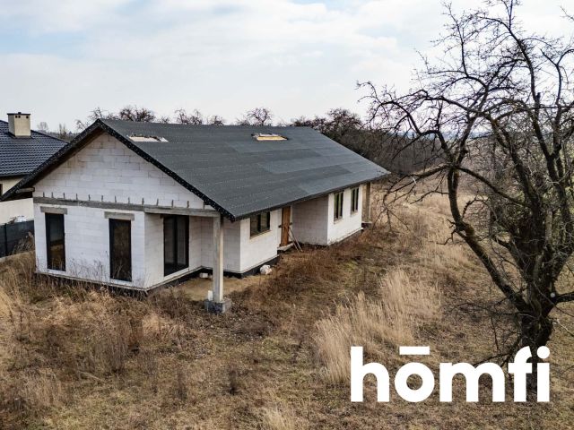 Przestronny dom na dużej działce w Wawrzyszowie - Dom - Sprzedaż - Radomski, Wolanów / Wawrzyszów