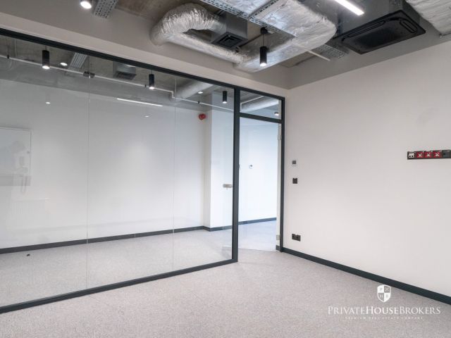 A unique space for your business - an intimate office building at al. John Paul - Commercial premises - Rent - Kraków, Śródmieście / Grzegórzki