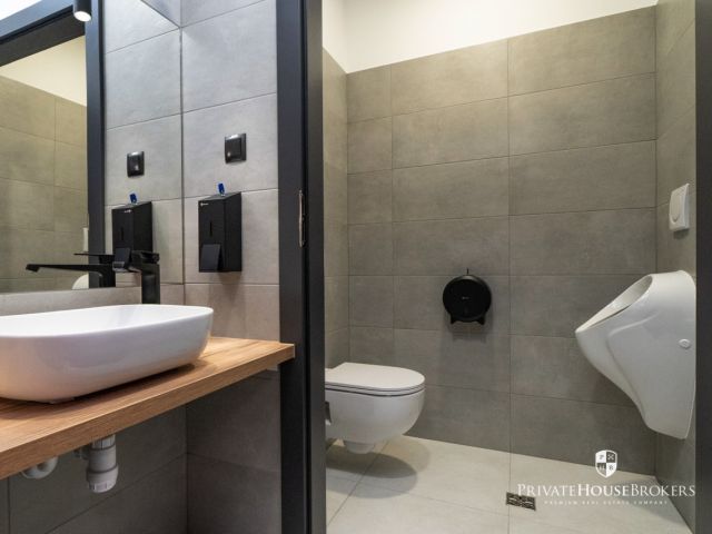 A unique space for your business - an intimate office building at al. John Paul - Commercial premises - Rent - Kraków, Śródmieście / Grzegórzki
