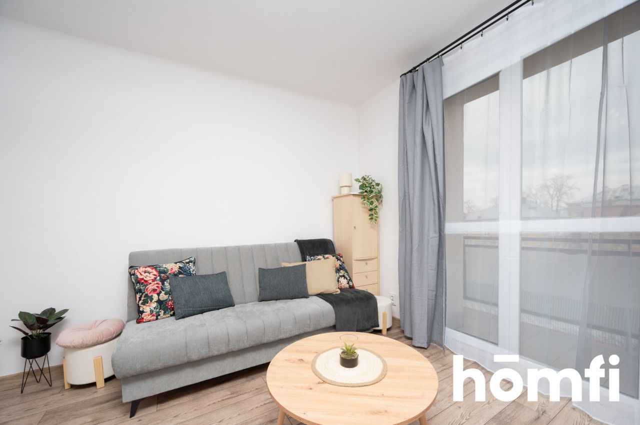 Spacious studio apartment with a balcony | 39.3 m² | Tarnów, Kołłątaja - Квартира - Оренда - Tarnów, Grabówka