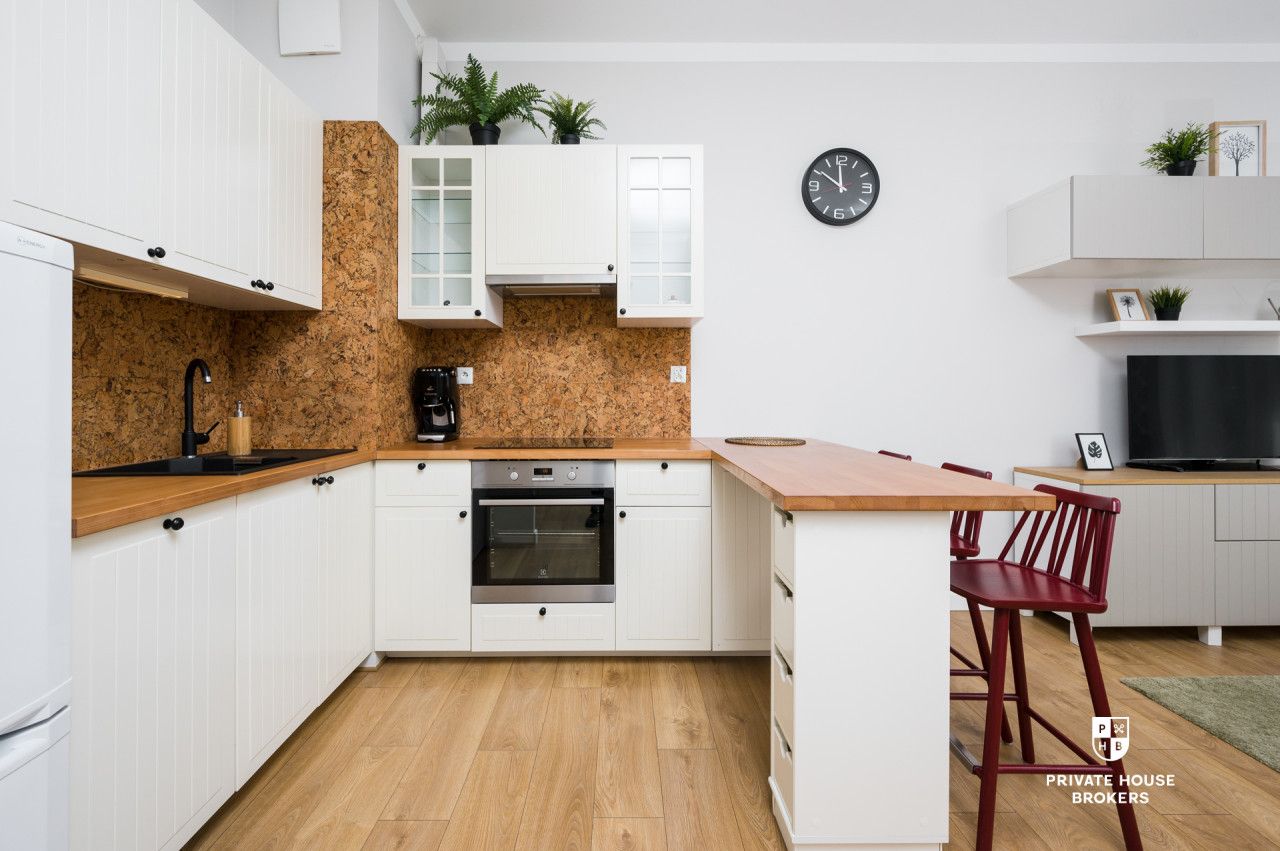 Jasne dwupokojowe mieszkanie z Widokiem na Wawel| Stare Podgórze| Dwa Tarasy - Mieszkanie - Wynajem - Kraków, Podgórze