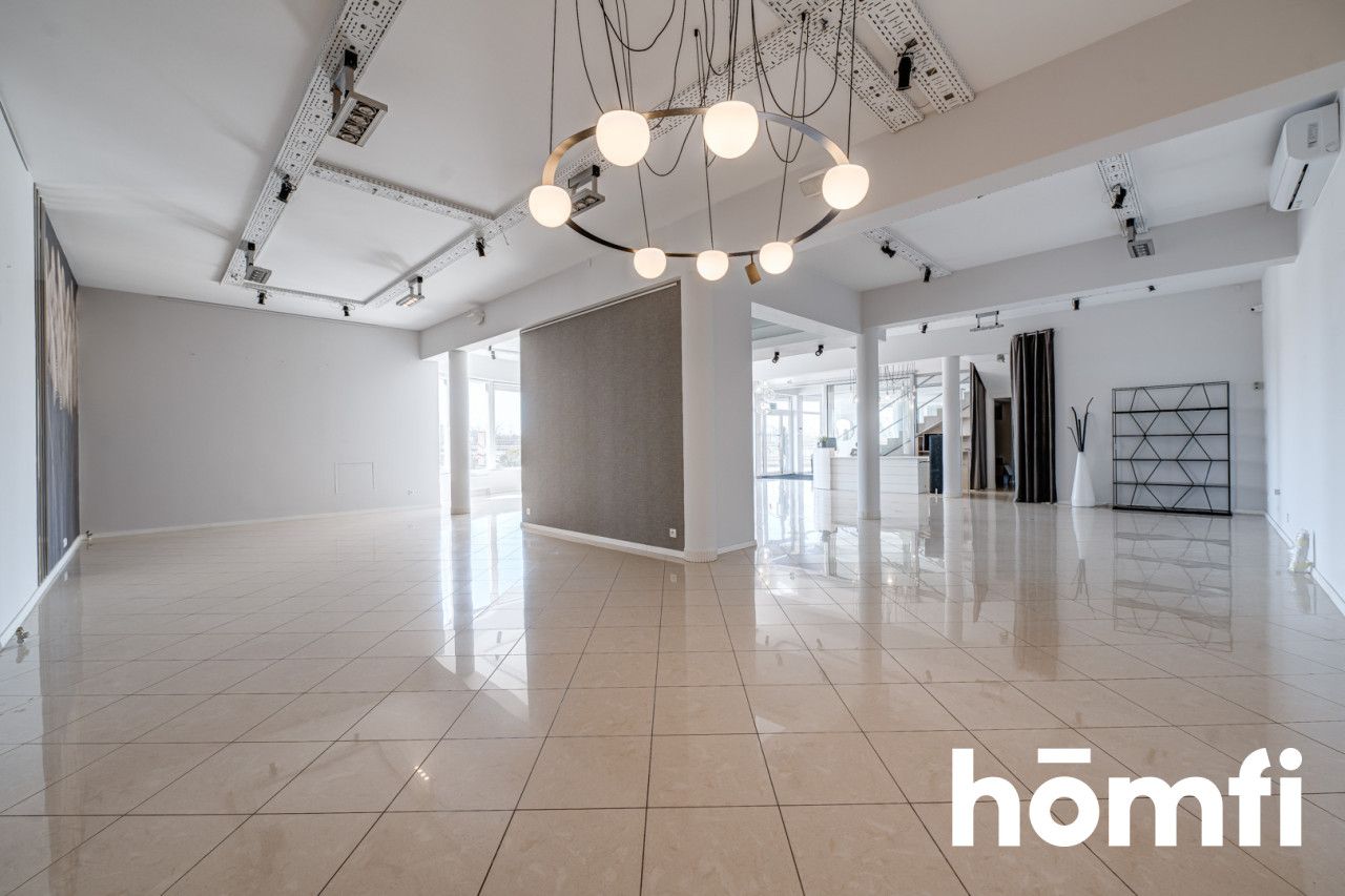 Great commercial building with high business potentia in Radom - Комерційне приміщення - Оренда - Radom, Sadków