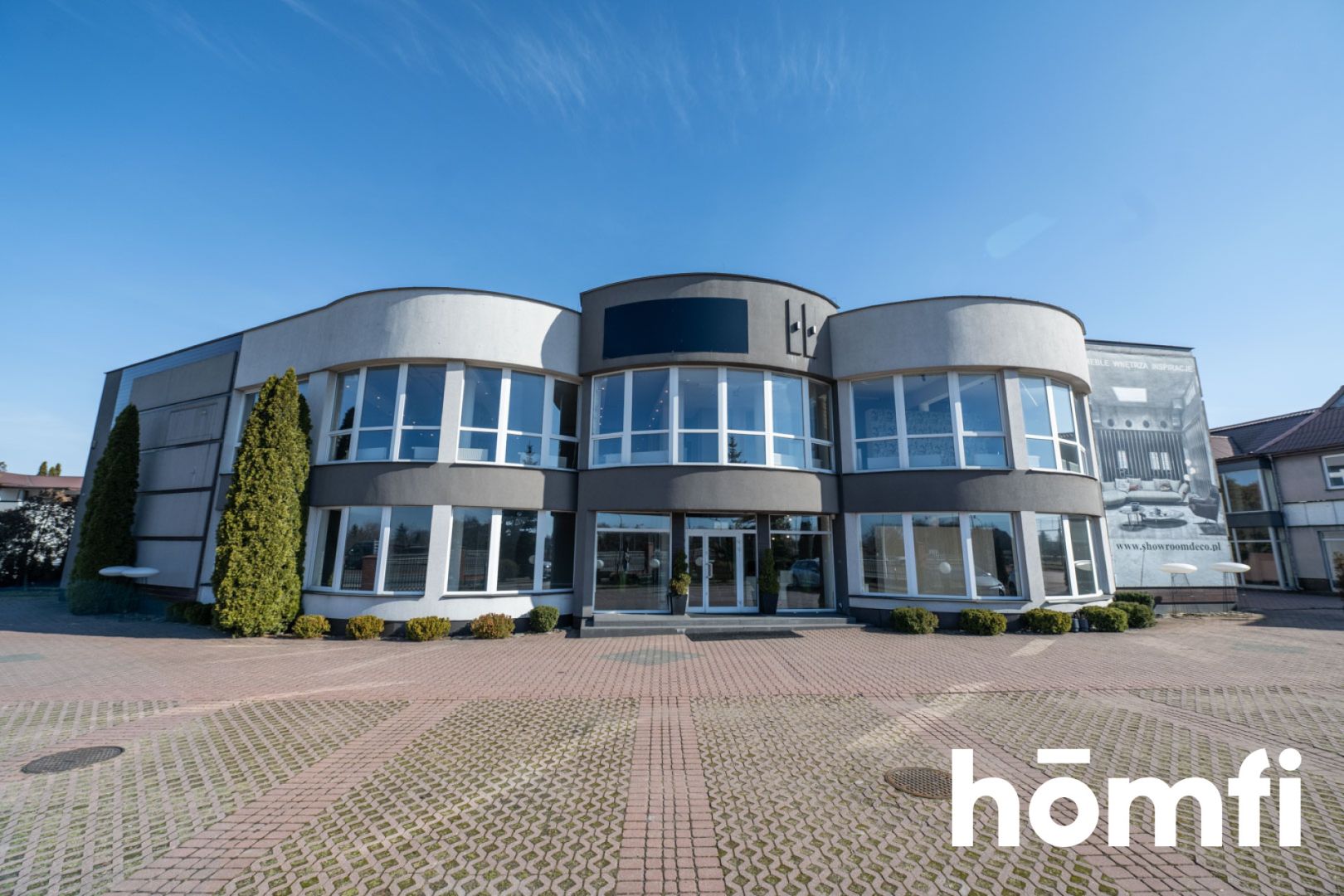 Great commercial building with high business potentia in Radom - Комерційне приміщення - Оренда - Radom, Sadków