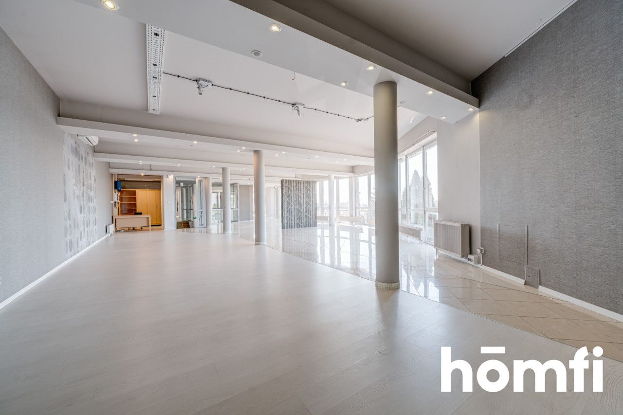 Great commercial building with high business potentia in Radom - Комерційне приміщення - Оренда - Radom, Sadków