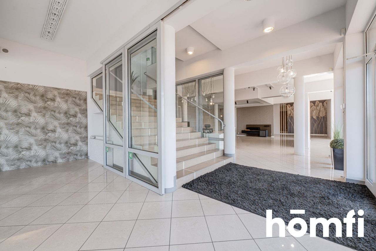 Great commercial building with high business potentia in Radom - Комерційне приміщення - Оренда - Radom, Sadków