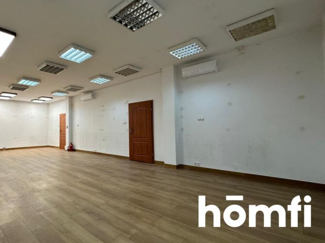 Company headquarters 360 m² | 3 floors | Dąbrówka Mała - Commercial premises - Rent - Katowice, Dąbrówka Mała