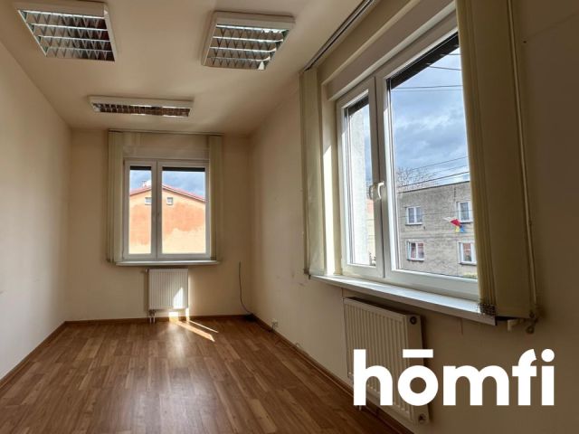 Company headquarters 360 m² | 3 floors | Dąbrówka Mała - Commercial premises - Rent - Katowice, Dąbrówka Mała