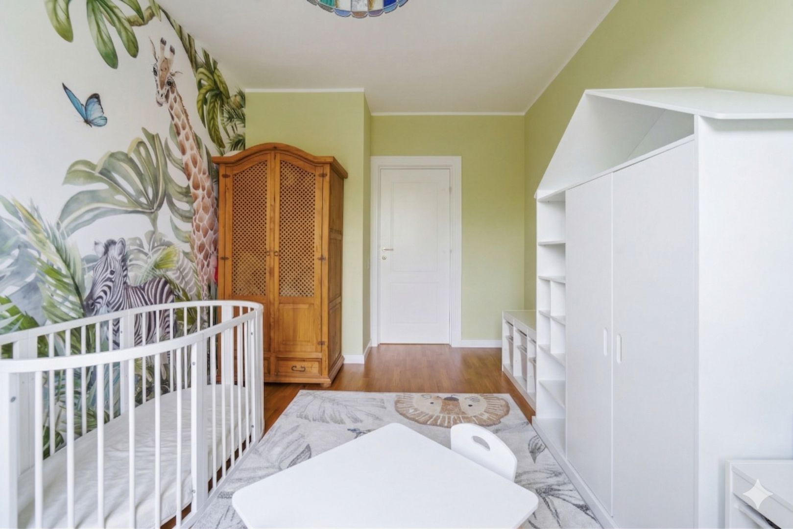 100-SQUARE-METER APARTMENT WITH A GARDEN, BIELSKO-BIAŁA - Apartment - Sale - Bielsko-Biała, Górne Przedmieście