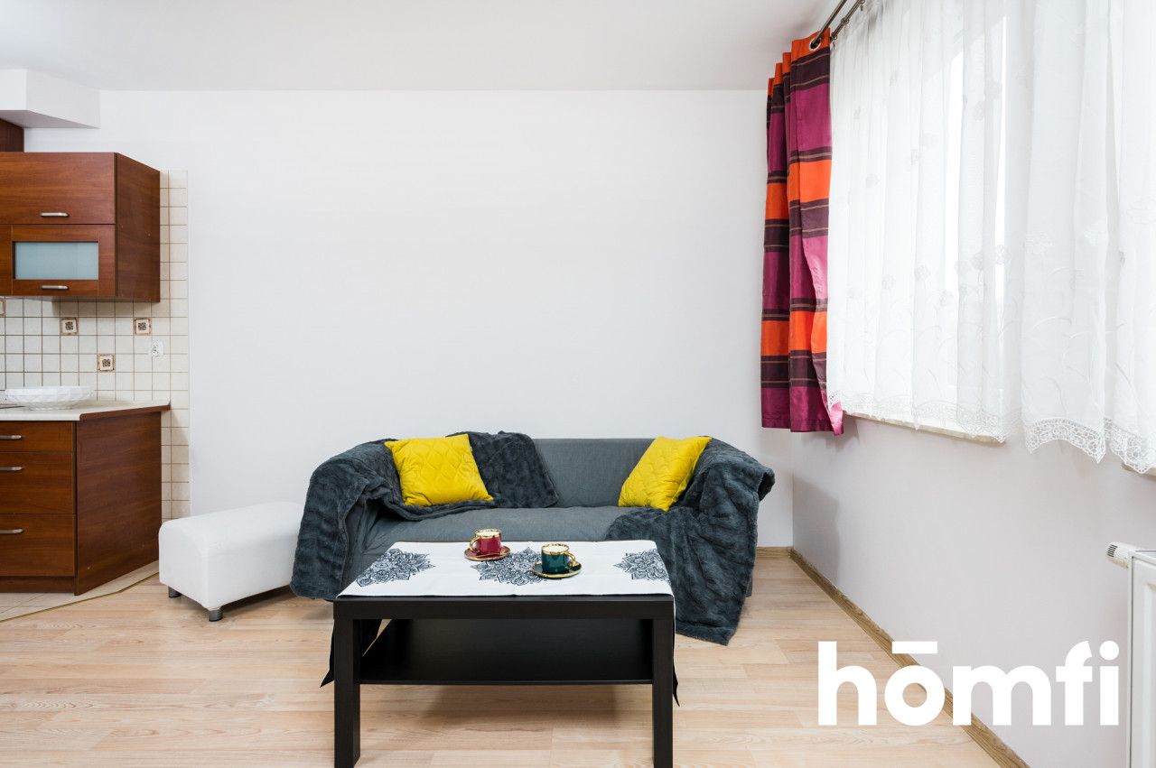 A comfortable apartment with a large balcony in the protected housing estate - Квартира - Оренда - Kraków, Nowa Huta / Mistrzejowice