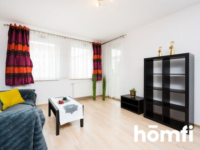 A comfortable apartment with a large balcony in the protected housing estate - Apartment - Rent - Kraków, Nowa Huta / Mistrzejowice