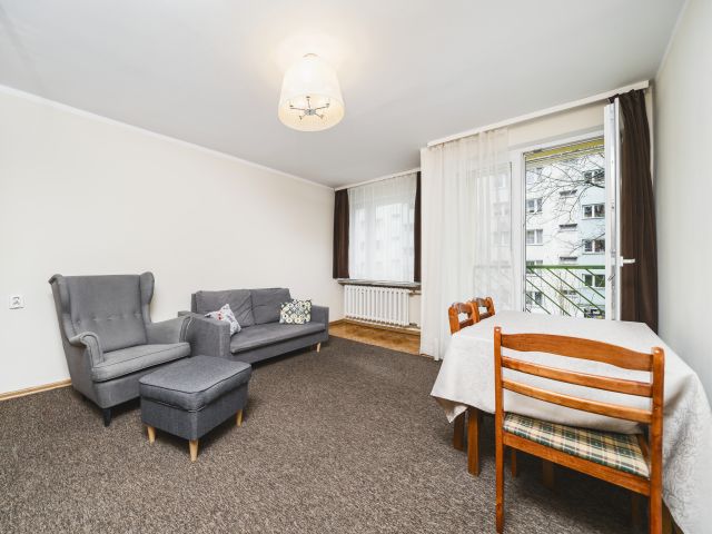 2 pokojowe mieszkanie z osobną kuchnią - Mieszkanie - Wynajem - Kraków, Nowa Huta / Wzgórza Krzesławickie