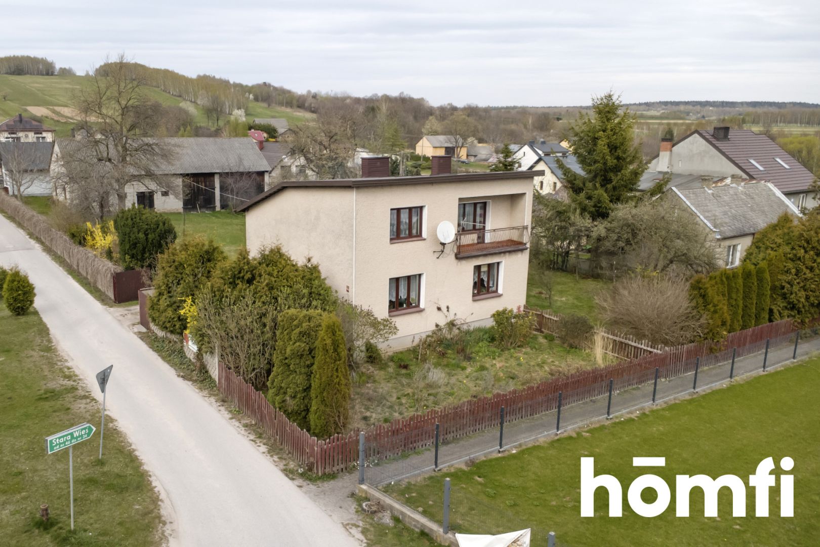 For sale:A solid house with potential and extensive grounds. - Дім - Продаж - Kielecki, Bodzentyn / Stara Wieś