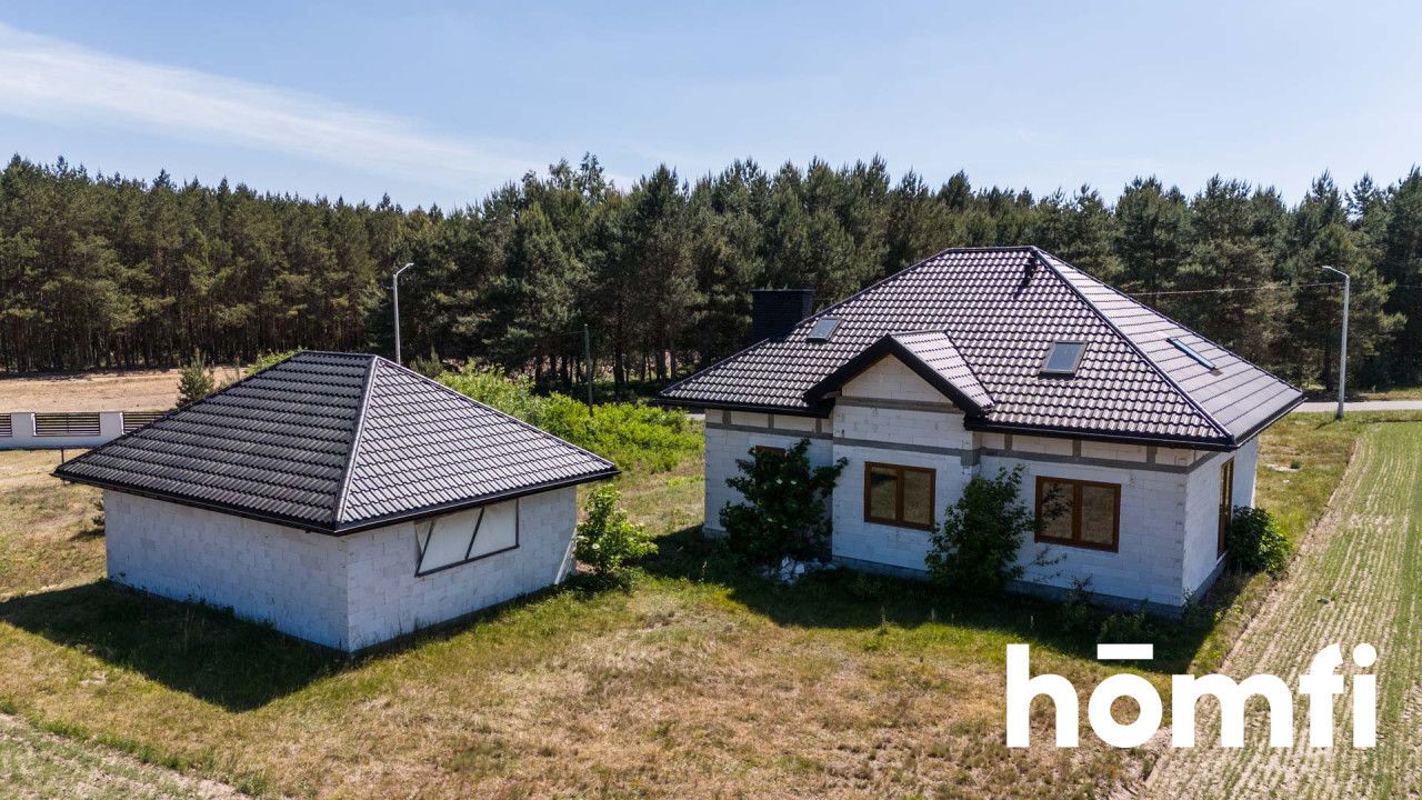 Spacious house with separate building with garrage and big plot - House - Sale - Zwoleński, Kazanów / Kopiec