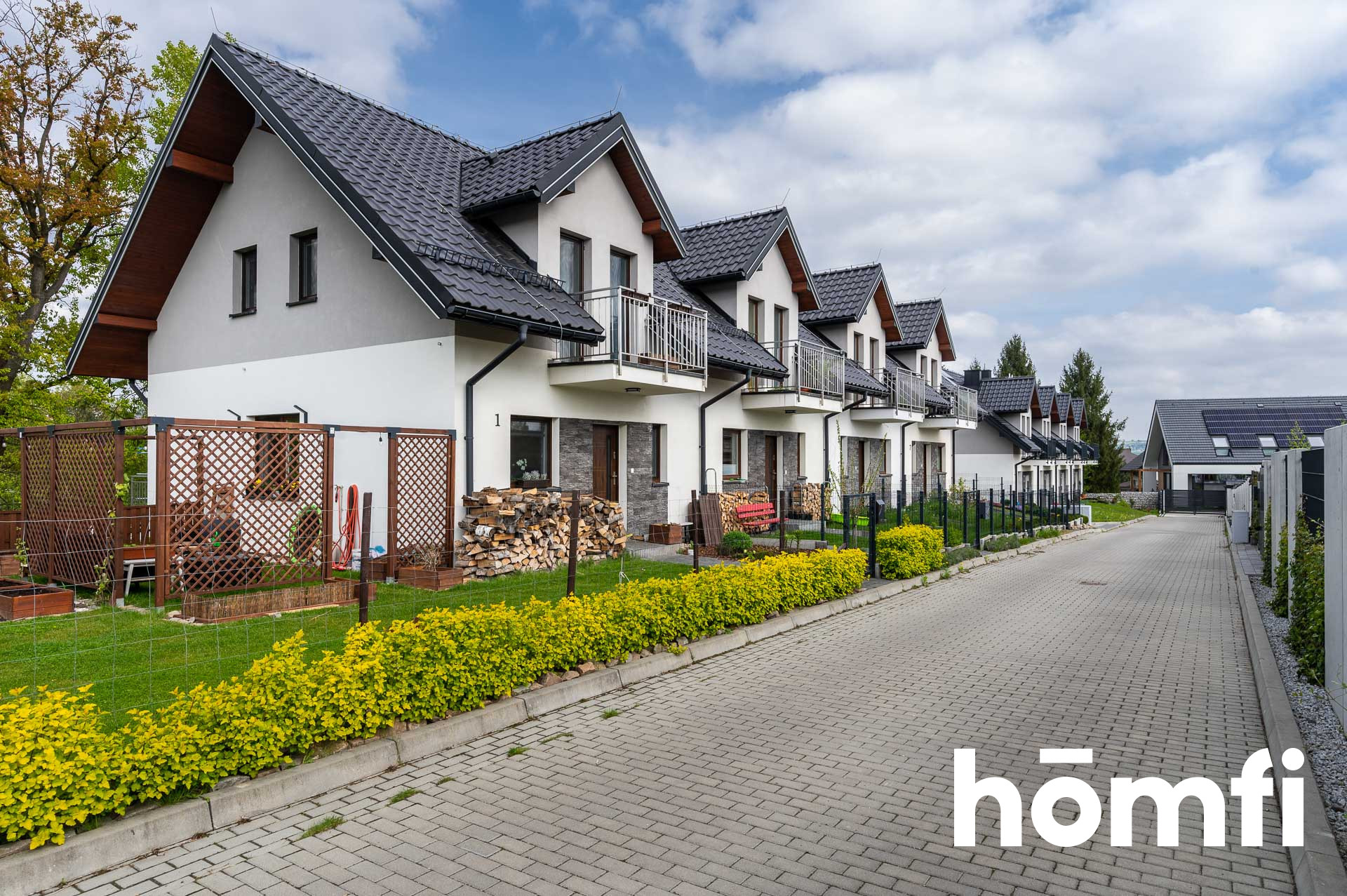House with a garden surrounded by greenery near Kraków - Дім - Продаж - Krakowski, Zabierzów