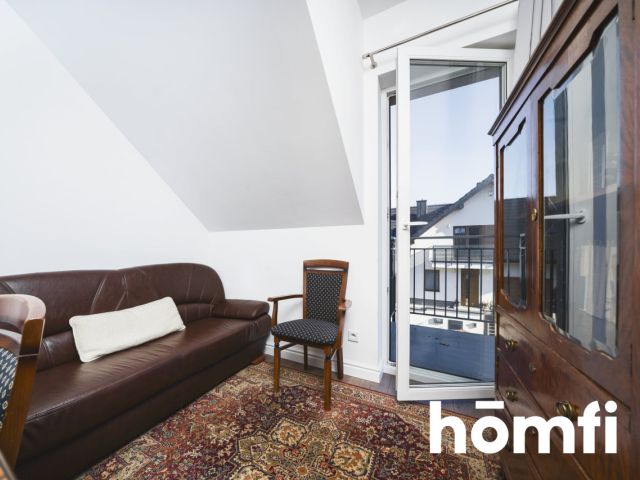 A spacious house surrounded by greenery near Kraków - Дім - Продаж - Krakowski, Zabierzów