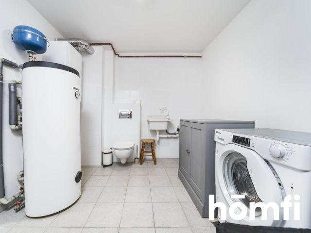 A spacious house surrounded by greenery near Kraków - Дім - Продаж - Krakowski, Zabierzów