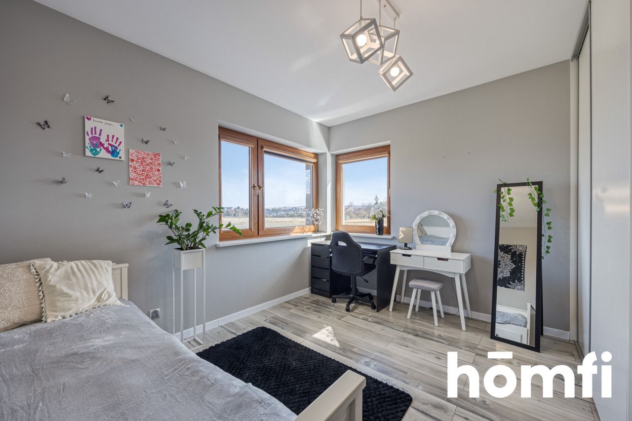 Wyjątkowy dom wolnostojący z pięknym ogrodem i garażem w bryle budynku - Drabinianka - Dom - Sprzedaż - Rzeszów, Drabinianka