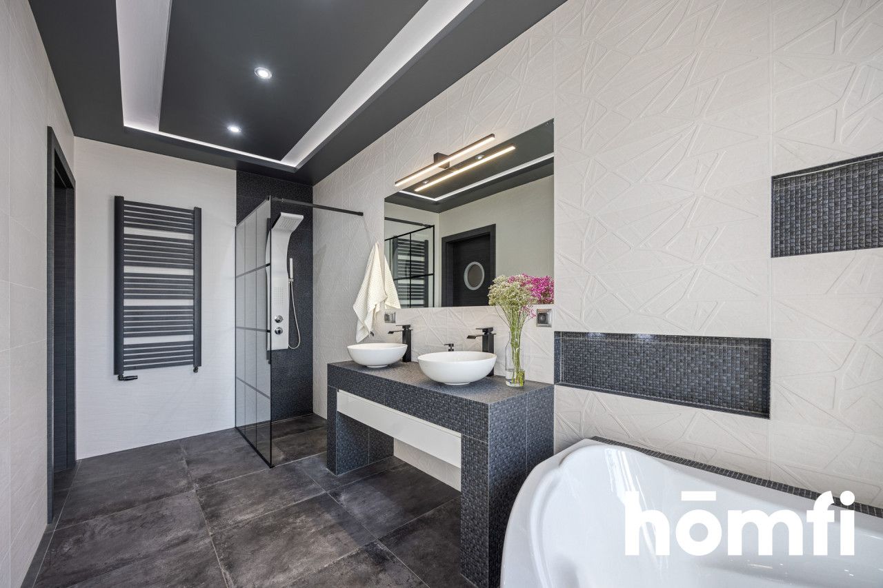 Wyjątkowy dom wolnostojący z pięknym ogrodem i garażem w bryle budynku - Drabinianka - Dom - Sprzedaż - Rzeszów, Drabinianka