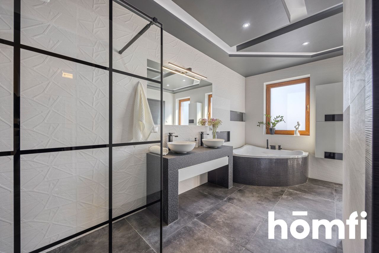 Wyjątkowy dom wolnostojący z pięknym ogrodem i garażem w bryle budynku - Drabinianka - Dom - Sprzedaż - Rzeszów, Drabinianka