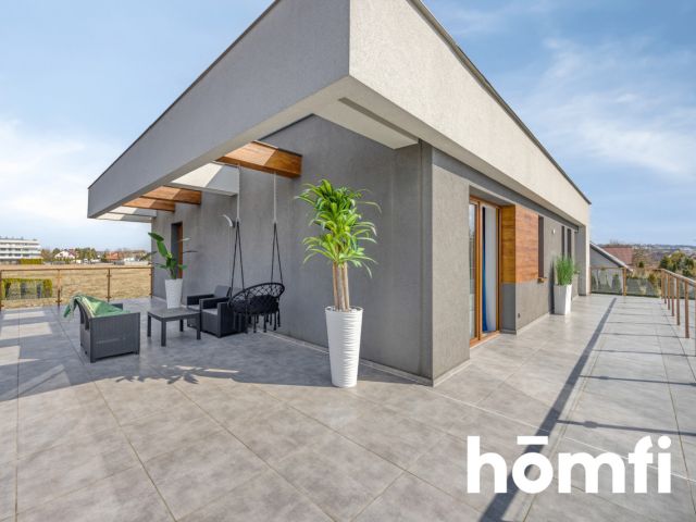 A unique detached house with a beautiful garden and a garage in the building - Дім - Продаж - Rzeszów, Drabinianka