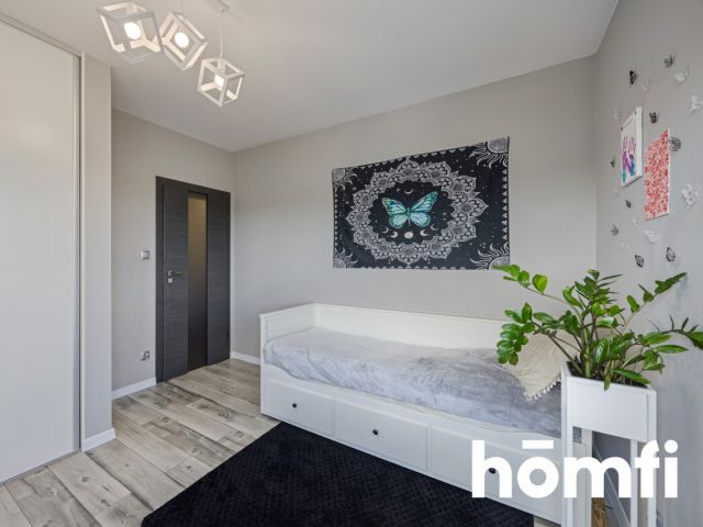 A unique detached house with a beautiful garden and a garage in the building - Дім - Продаж - Rzeszów, Drabinianka