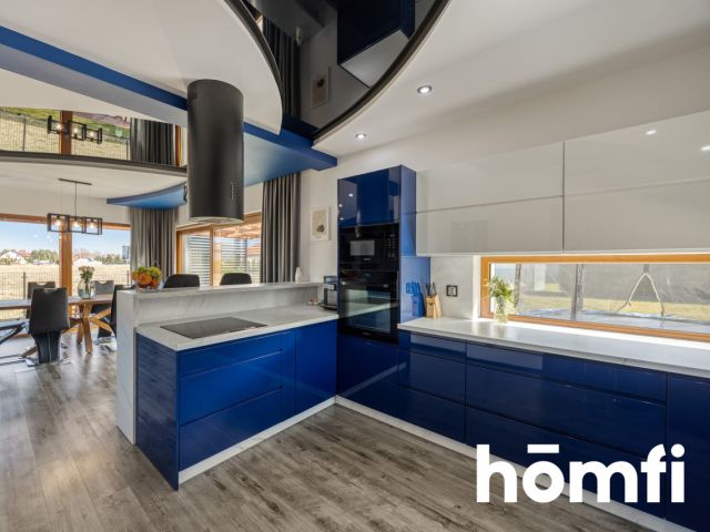 A unique detached house with a beautiful garden and a garage in the building - Дім - Продаж - Rzeszów, Drabinianka