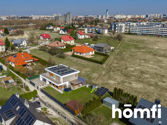 A unique detached house with a beautiful garden and a garage in the building - Дім - Продаж - Rzeszów, Drabinianka